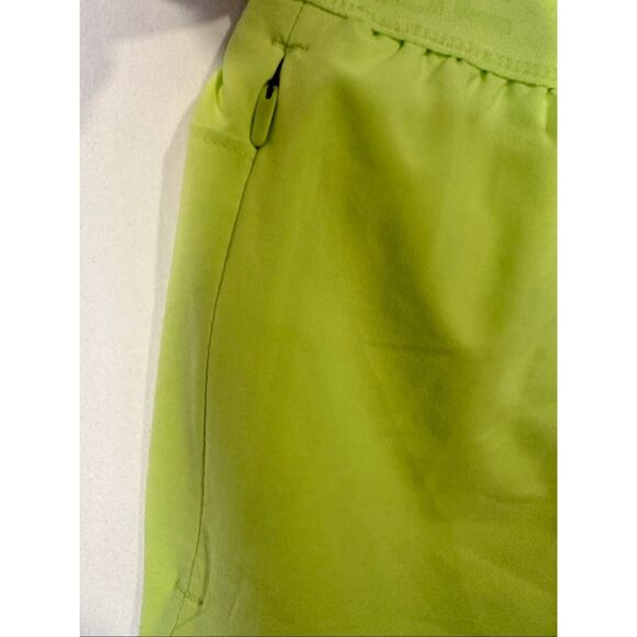The North Face Women's Wander Brief Shorts Sharp Green Size XL, NWT - Picture 4 of 8